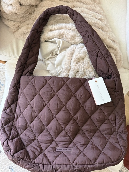 Poppy & Peonies Handbags - Poppy and Peonies- Quilted Shoulder Bag in Deep Brown